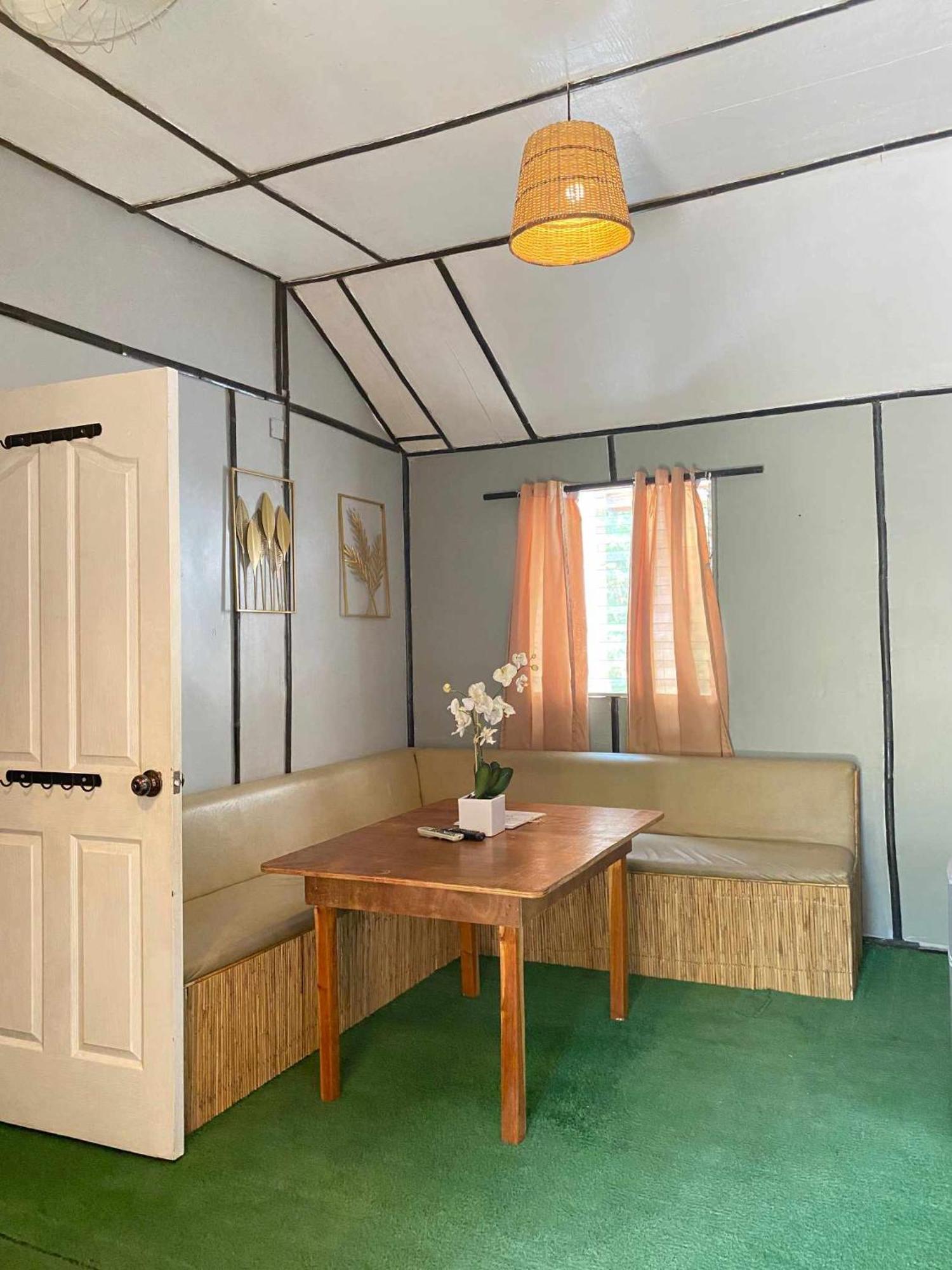 Ecostay Panglao Resort Hotel מראה חיצוני תמונה